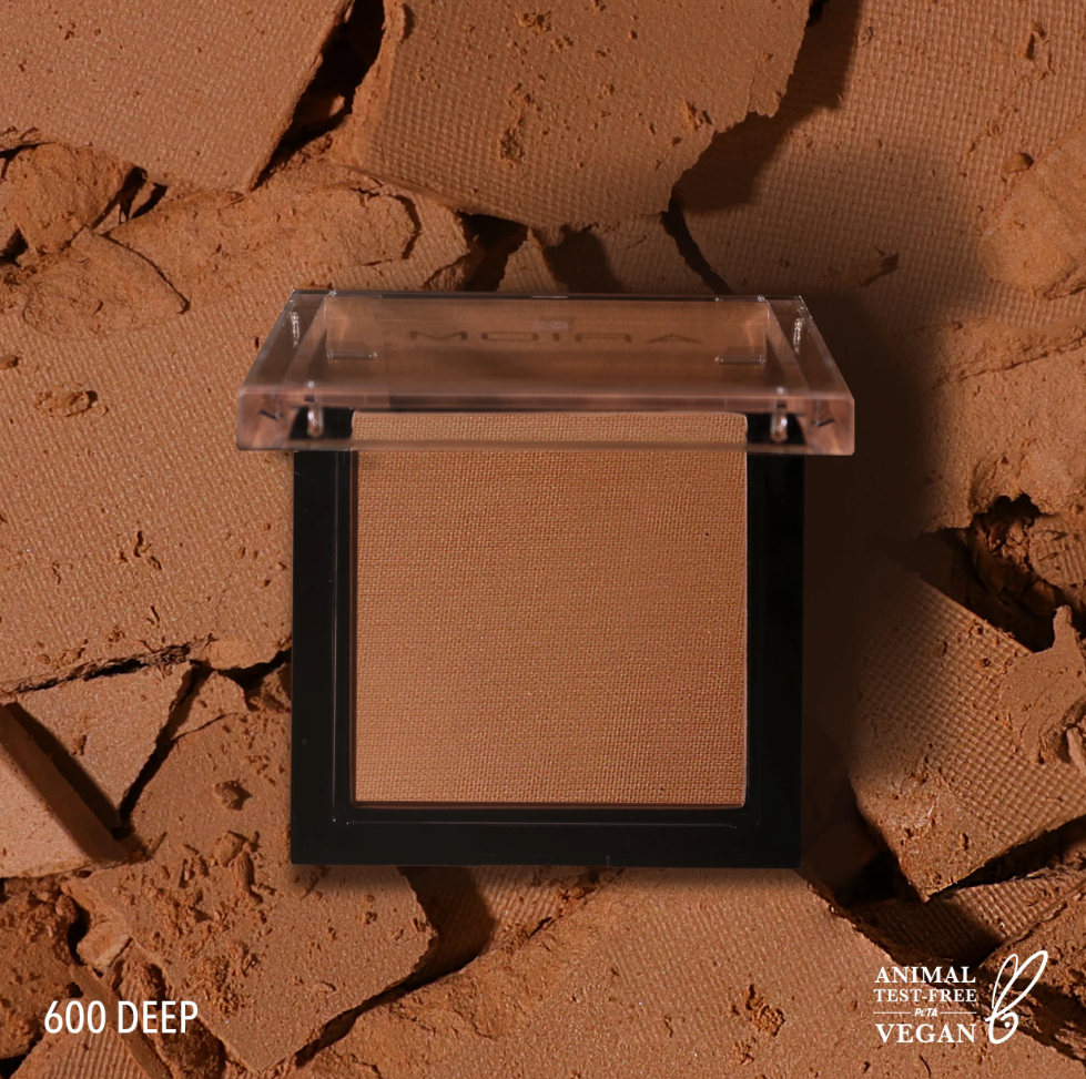 Cosmetics Lavish Pressed Finishing Powder